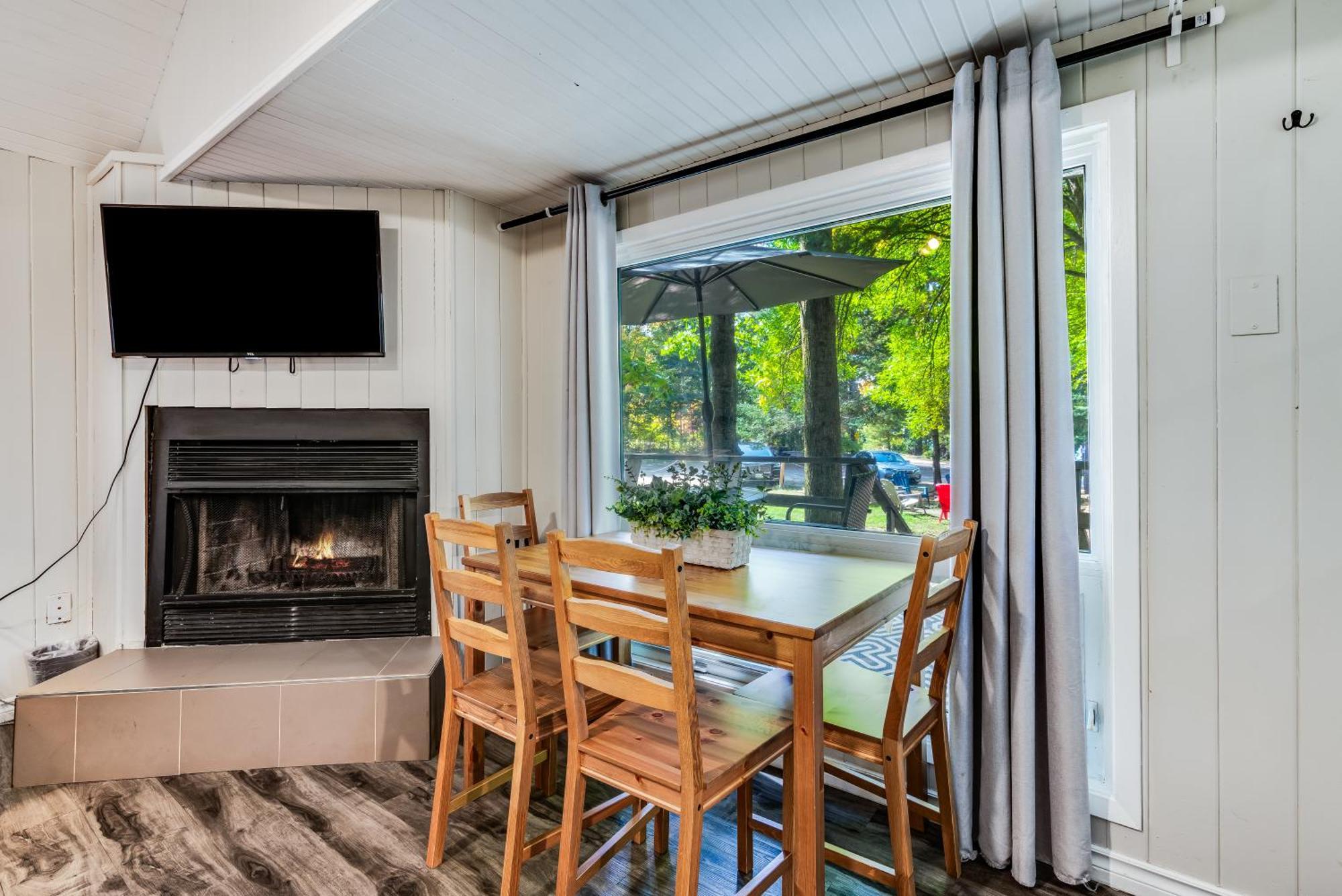 فيلا Muskoka Waterfront Retreat Dwight المظهر الخارجي الصورة