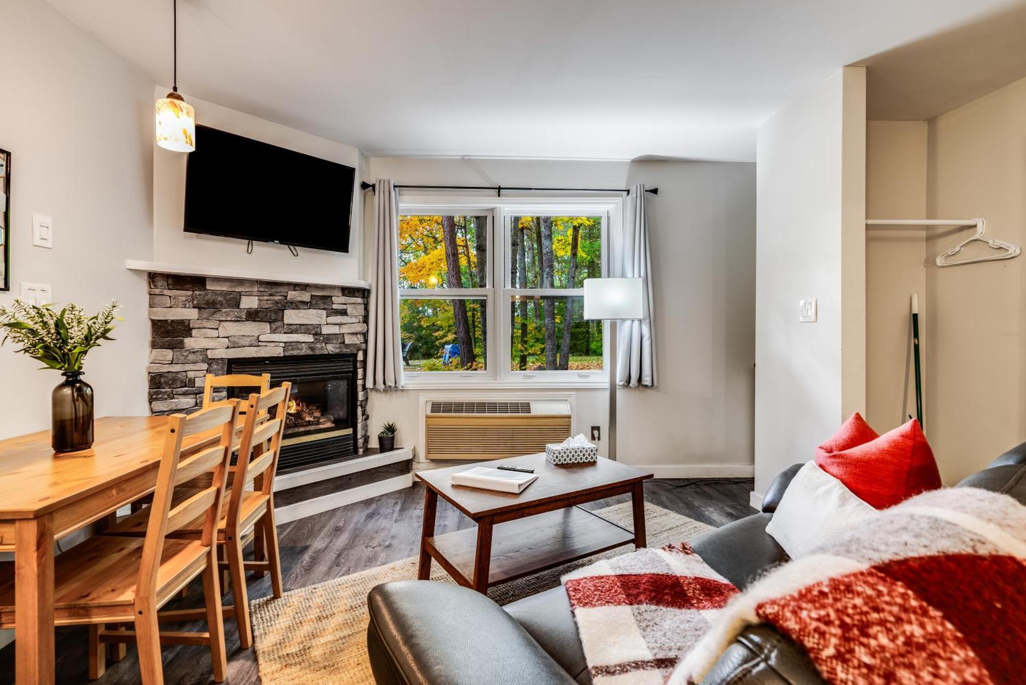 فيلا Muskoka Waterfront Retreat Dwight المظهر الخارجي الصورة